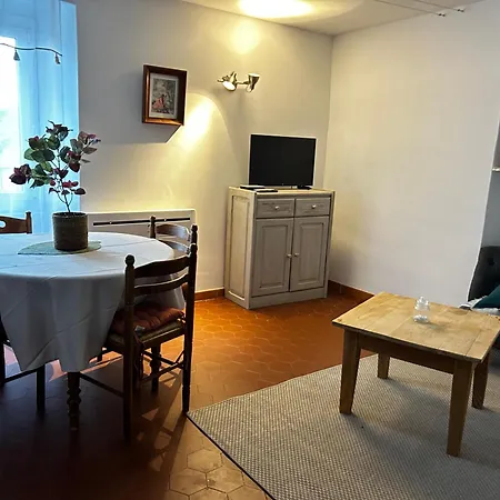 Holiday home Les Demeures Du Clos Niozelles