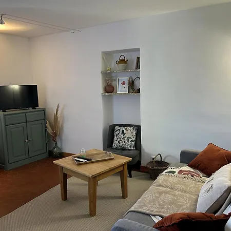 Les Demeures Du Clos Apartment *